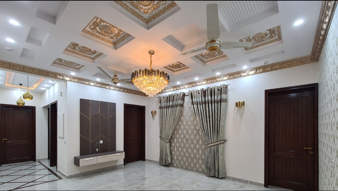 ex air avenue corner house for sale in phase 8 dha lahore