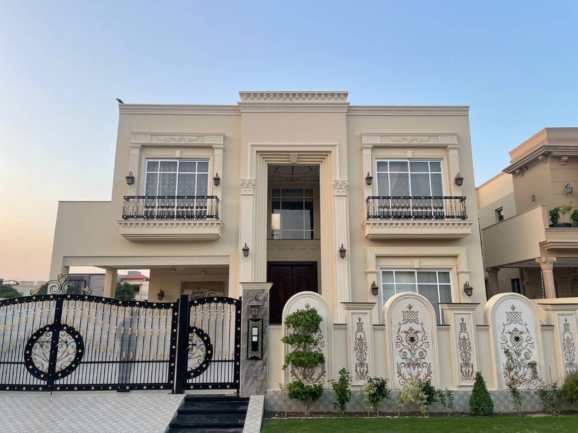 DHA Phase 8 Lahore 1 Kanal House for sale