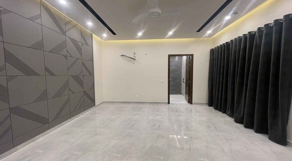 dha lahore phase 8 house bed room1